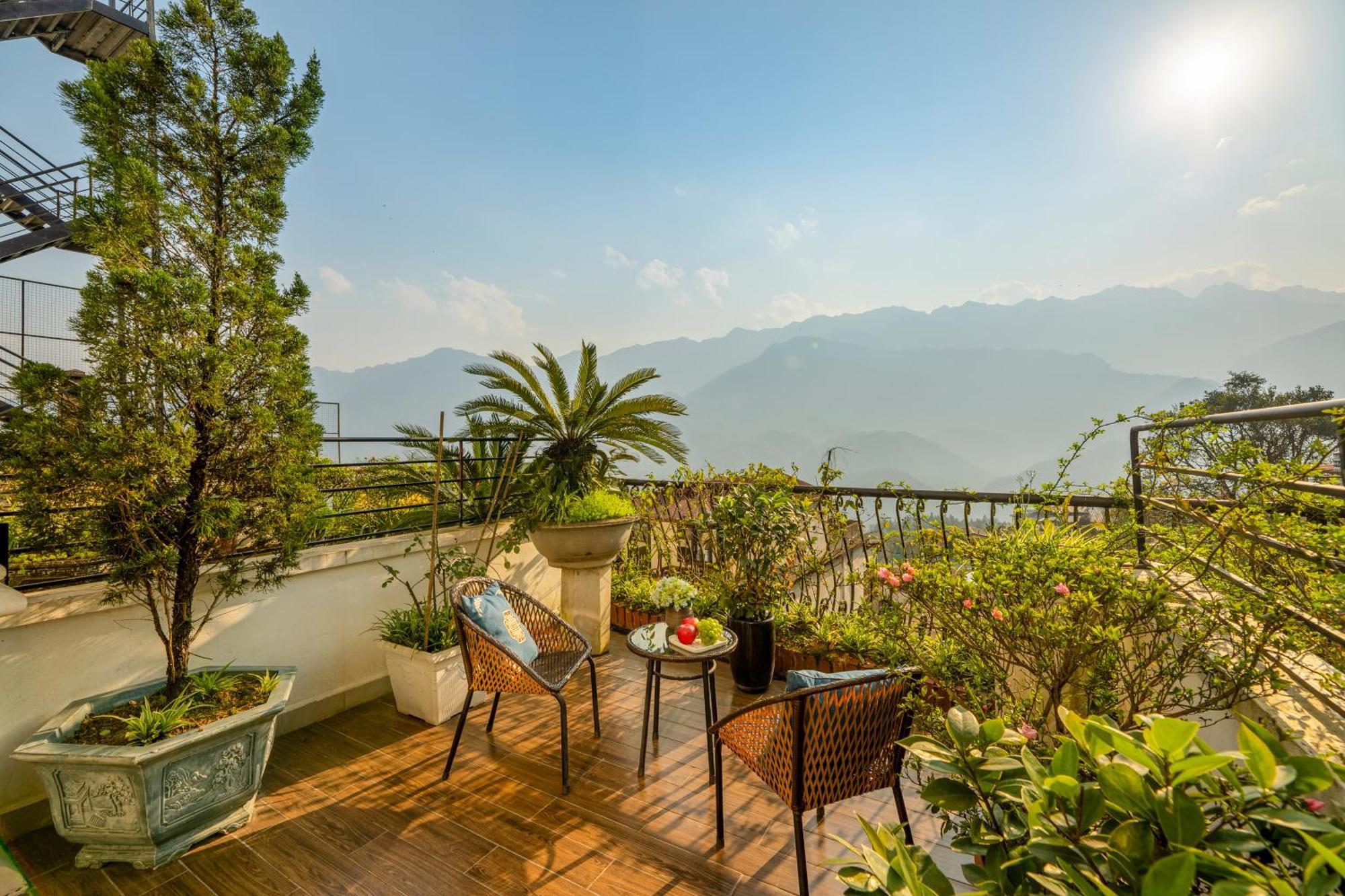 Delasol Sapa Hotel Exterior photo